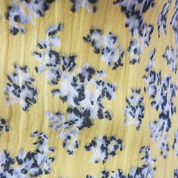 Ruffle Detail Mini Dress - Picture 8 of 8